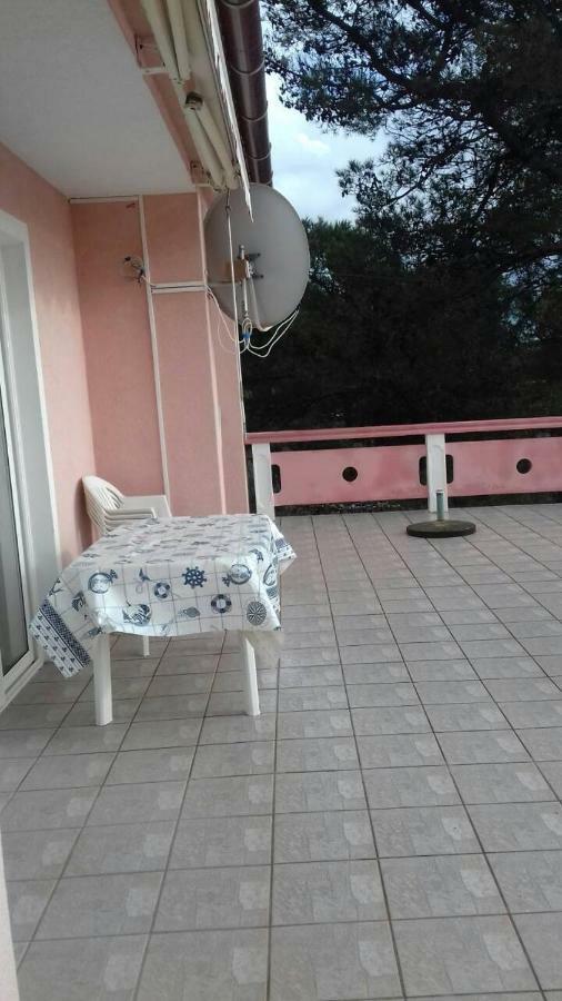 Apartmani Misak Vrsi Exterior foto
